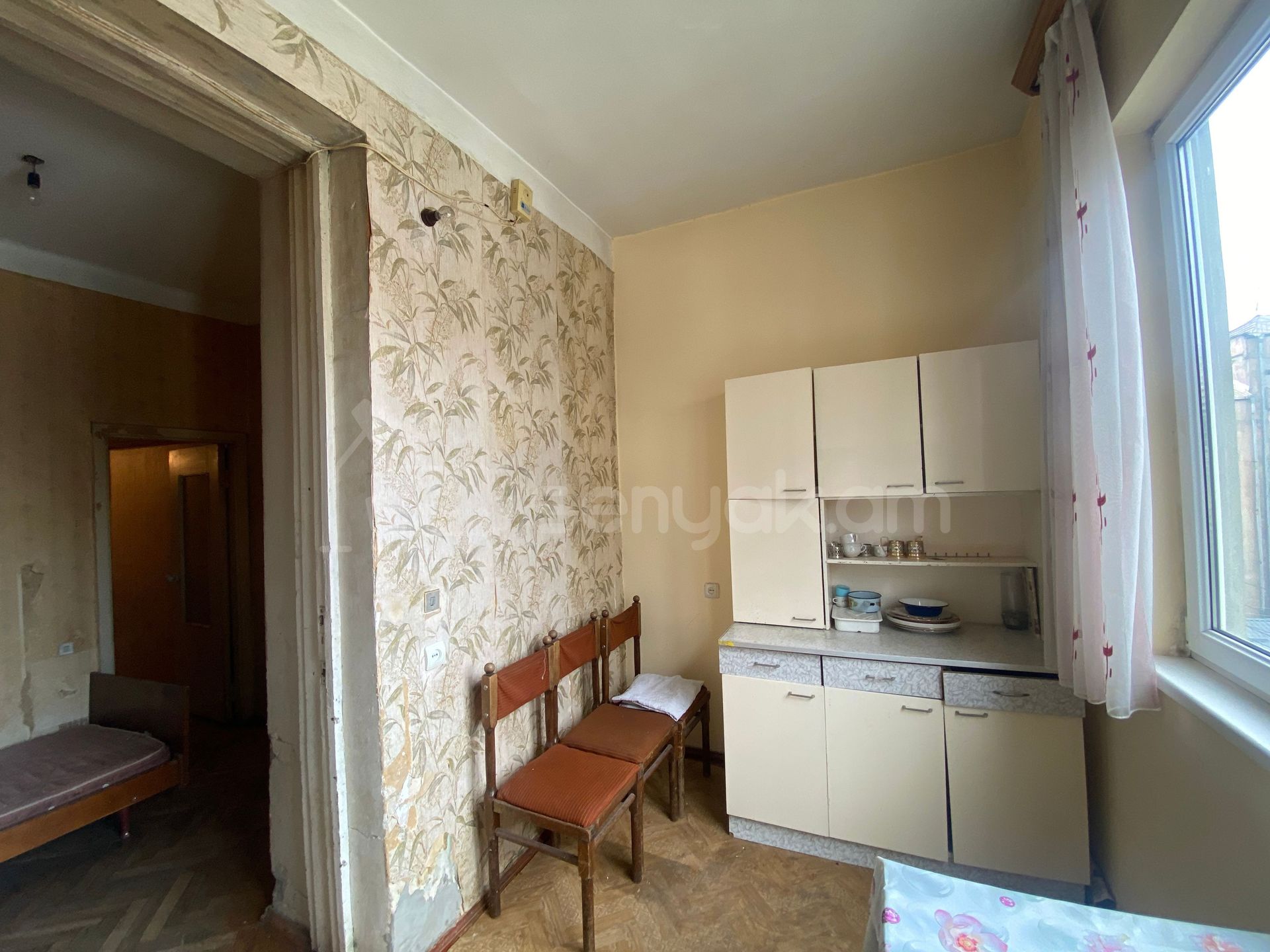 2 Սենյականոց Բնակարան Քարե Շենքում, 67քմ, 4/5 հարկ, Պետական Վիճակում