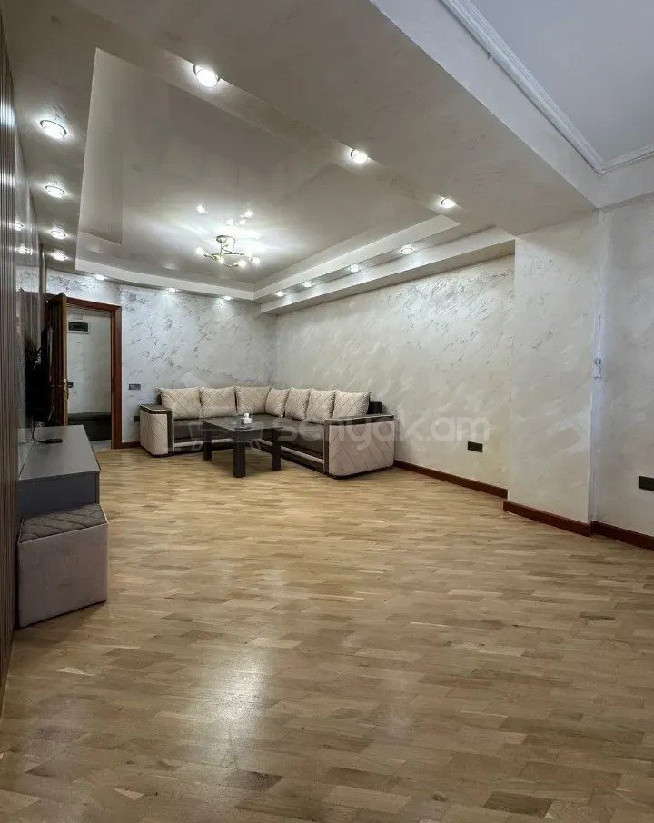 2 Սենյականոց Բնակարան, 43քմ, 8/10 հարկ, Կապիտալ Վերանորոգված