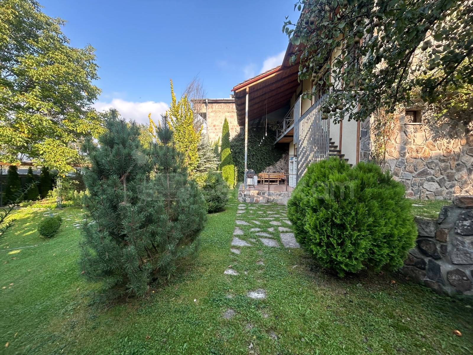 3 Սենյականոց Սեփական Տուն, 141քմ, Դիզայներական Վերանորոգված