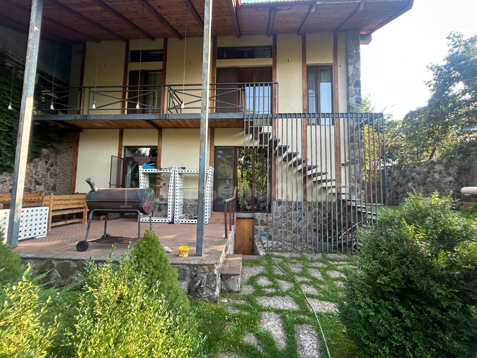 3 Սենյականոց Սեփական Տուն, 141քմ, Դիզայներական Վերանորոգված