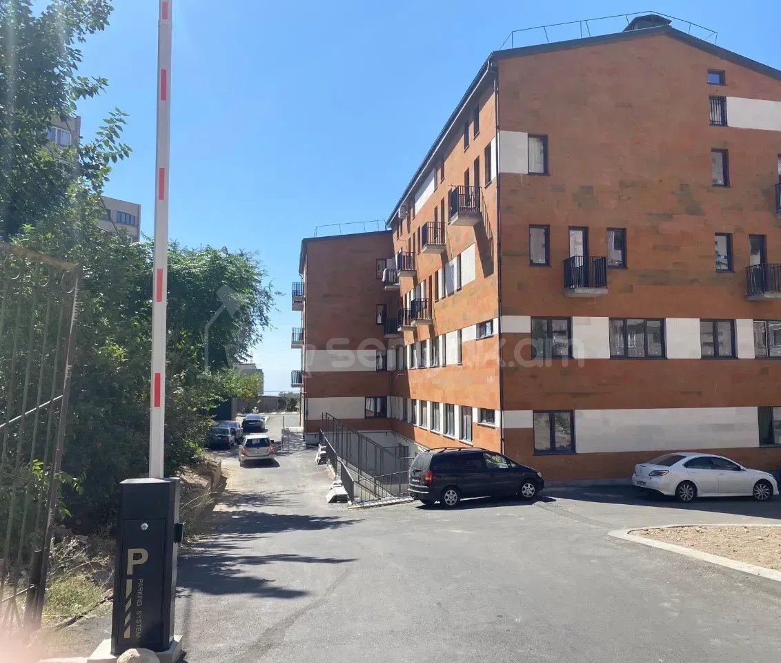 2 Սենյականոց Բնակարան, 57քմ, 4/4 հարկ, Զրոյական Վիճակում