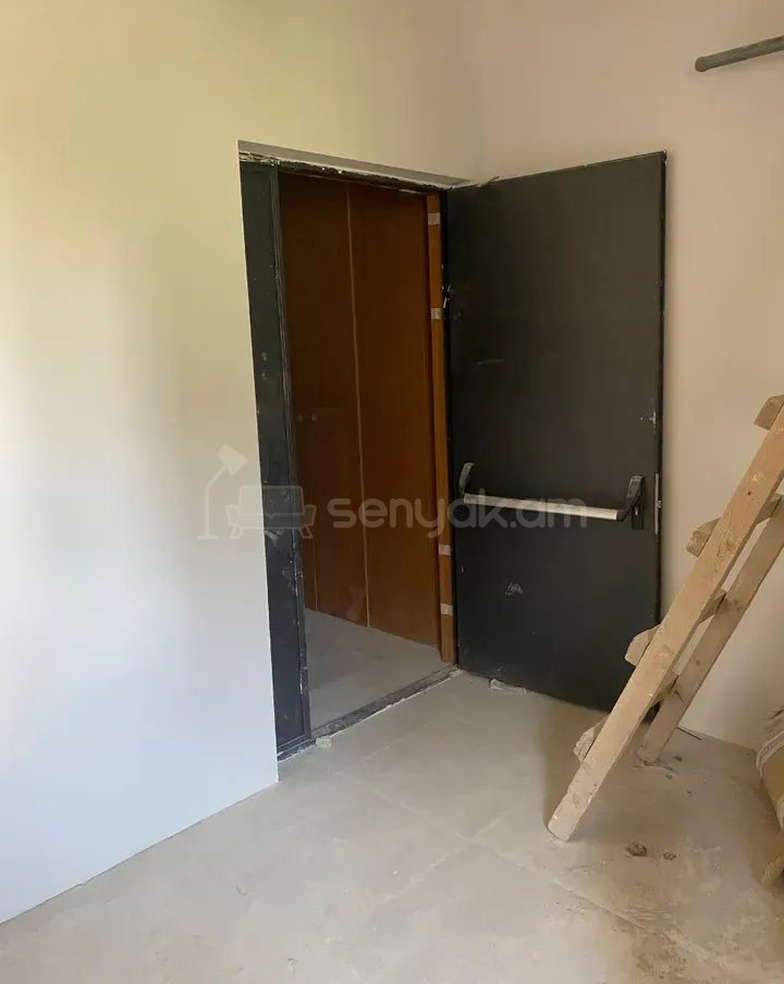 2 Սենյականոց Բնակարան, 57քմ, 4/4 հարկ, Զրոյական Վիճակում
