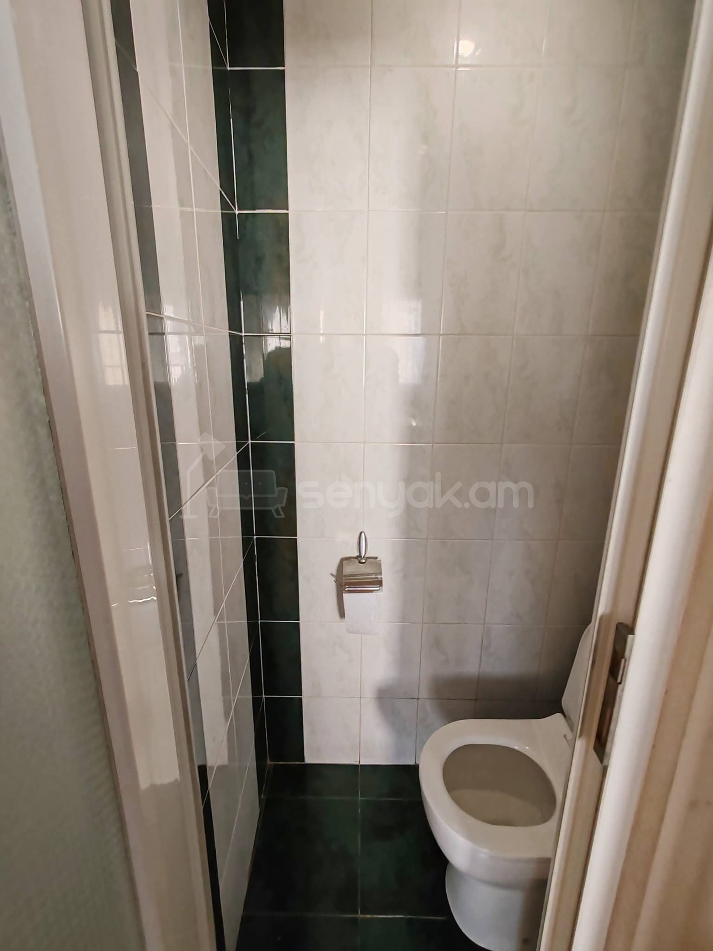 3 Սենյականոց Բնակարան, 80քմ, 8/9 հարկ, Նորմալ Վիճակում, Կահավորված