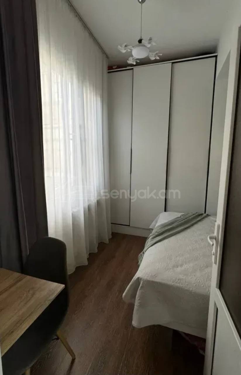 3 Սենյականոց Բնակարան Քարե Շենքում, 60քմ, 2/3 հարկ, Կապիտալ Վերանորոգված