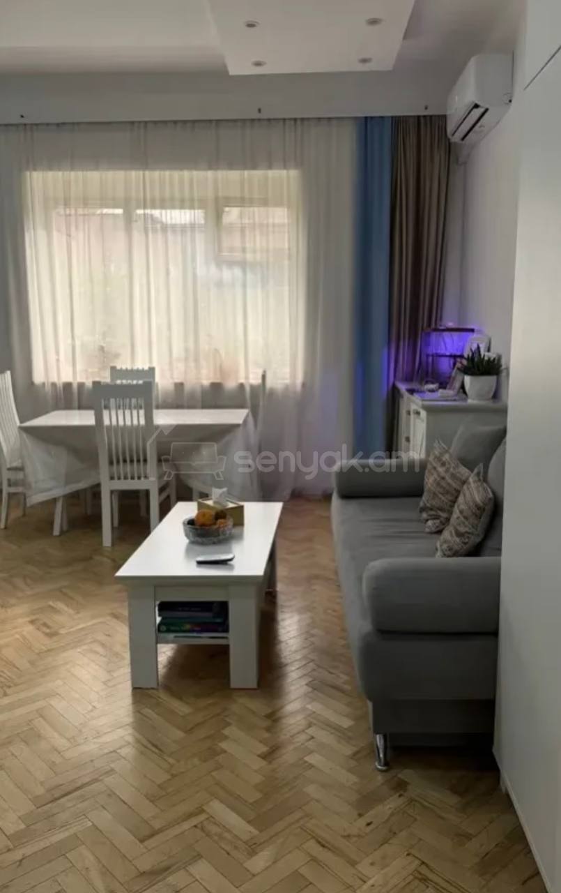 3 Սենյականոց Բնակարան Քարե Շենքում, 60քմ, 2/3 հարկ, Կապիտալ Վերանորոգված