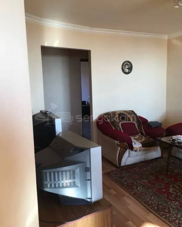 2 Սենյականոց Բնակարան Քարե Շենքում, 62քմ, 3/4 հարկ, Կոսմետիկ Վերանորոգված