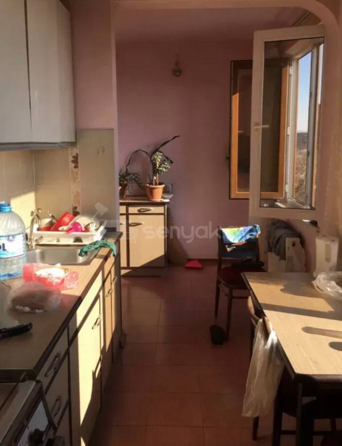 2 Սենյականոց Բնակարան Քարե Շենքում, 62քմ, 3/4 հարկ, Կոսմետիկ Վերանորոգված