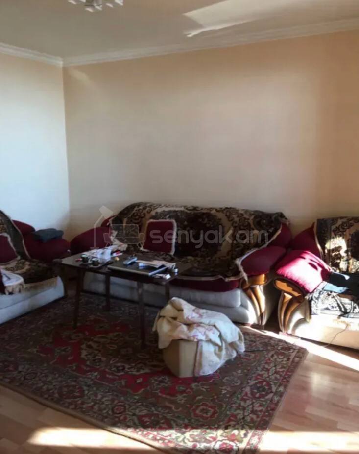 2 Սենյականոց Բնակարան Քարե Շենքում, 62քմ, 3/4 հարկ, Կոսմետիկ Վերանորոգված