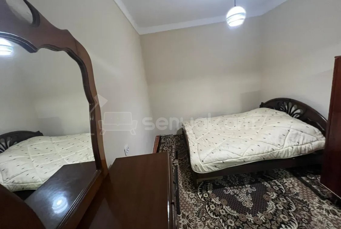 3 Սենյականոց Բնակարան Քարե Շենքում, 105քմ, 1/3 հարկ, Կոսմետիկ Վերանորոգված