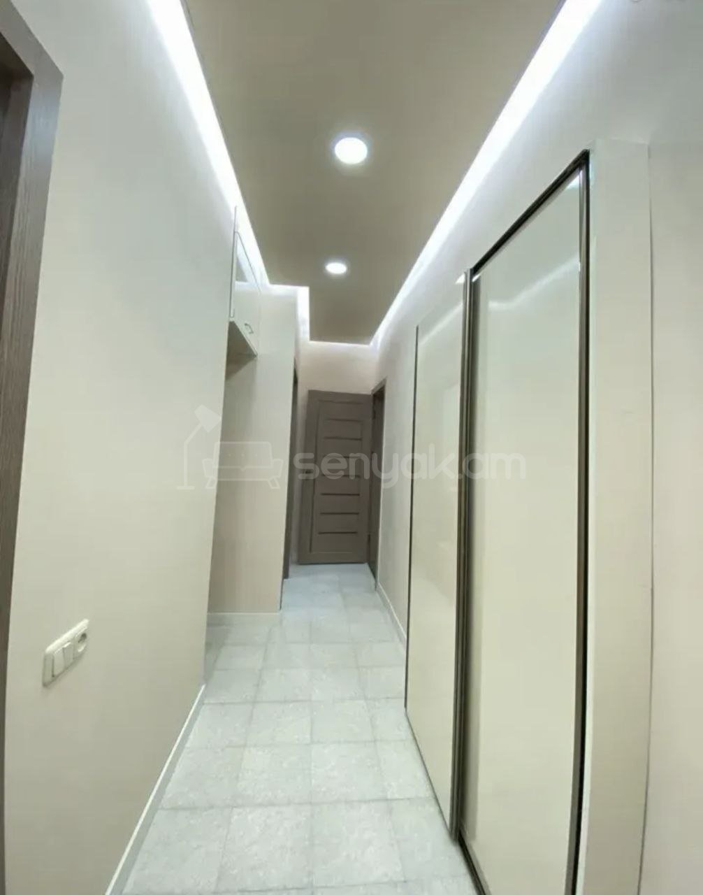 2 Սենյականոց Բնակարան Քարե Շենքում, 56քմ, 4/5 հարկ, Կապիտալ Վերանորոգված