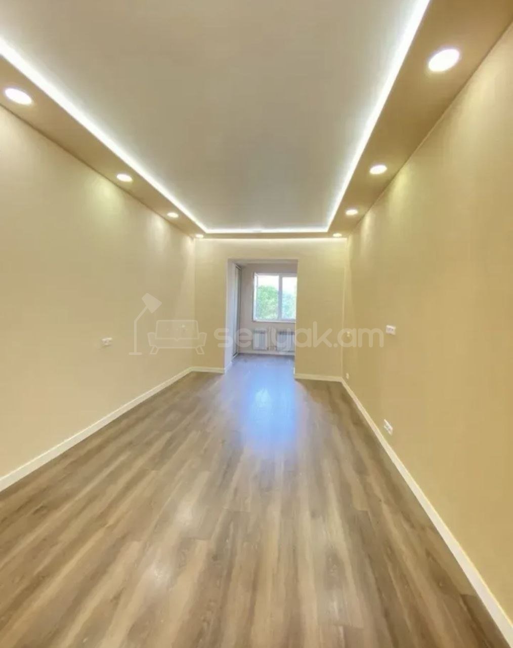 2 Սենյականոց Բնակարան Քարե Շենքում, 56քմ, 4/5 հարկ, Կապիտալ Վերանորոգված