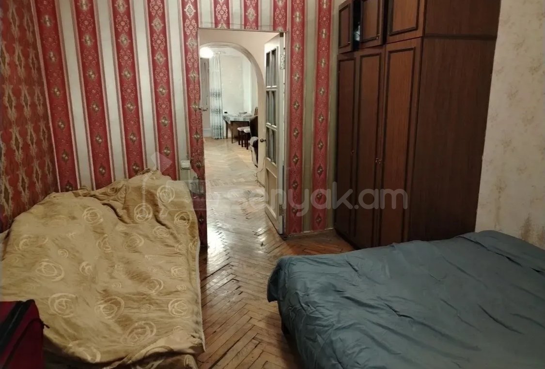 3 Սենյականոց Բնակարան Քարե Շենքում, 71քմ, 1/5 հարկ, Կոսմետիկ Վերանորոգված