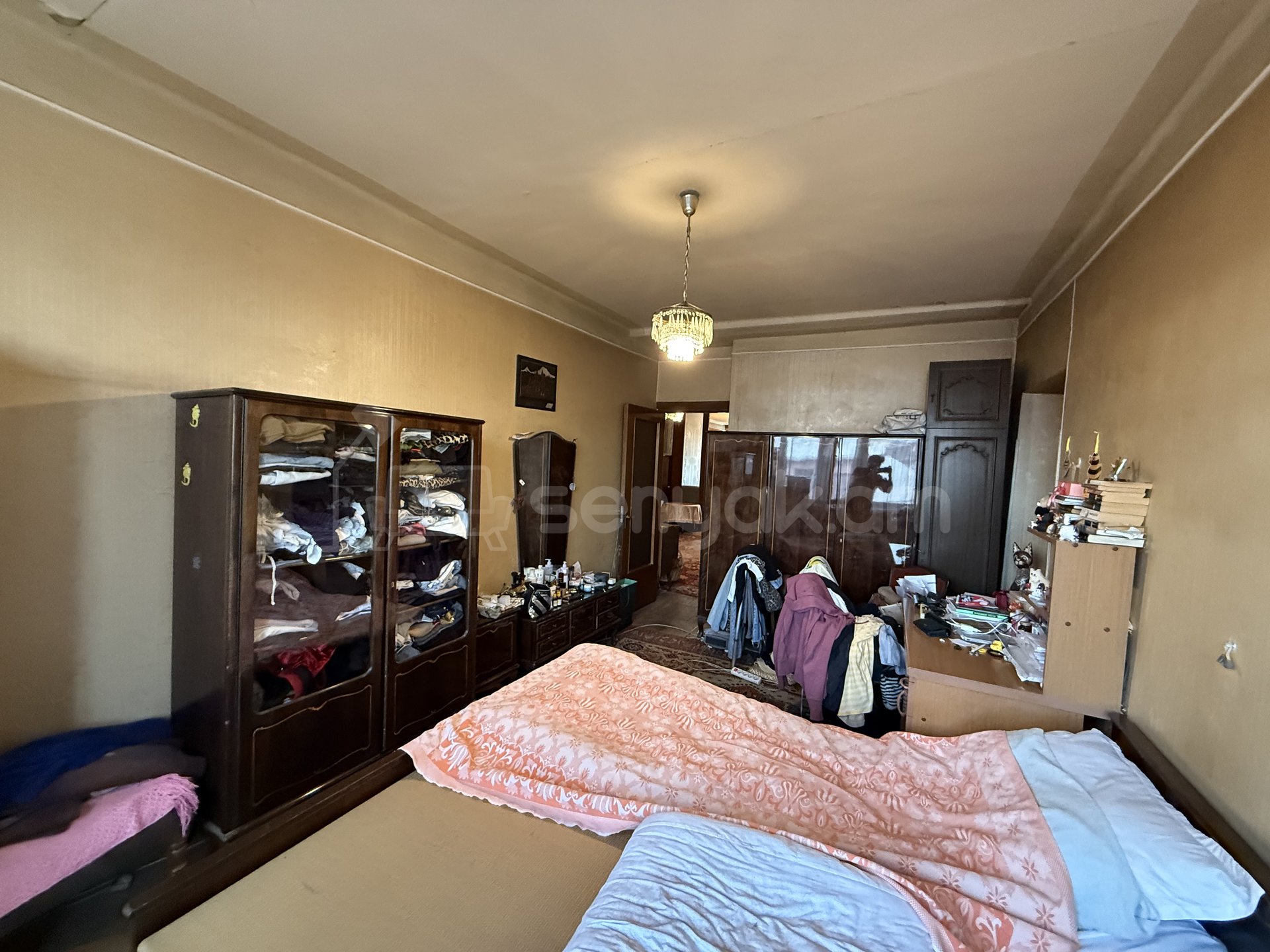 3 Սենյականոց Բնակարան, 90քմ, 6/10 հարկ, Պետական Վիճակում