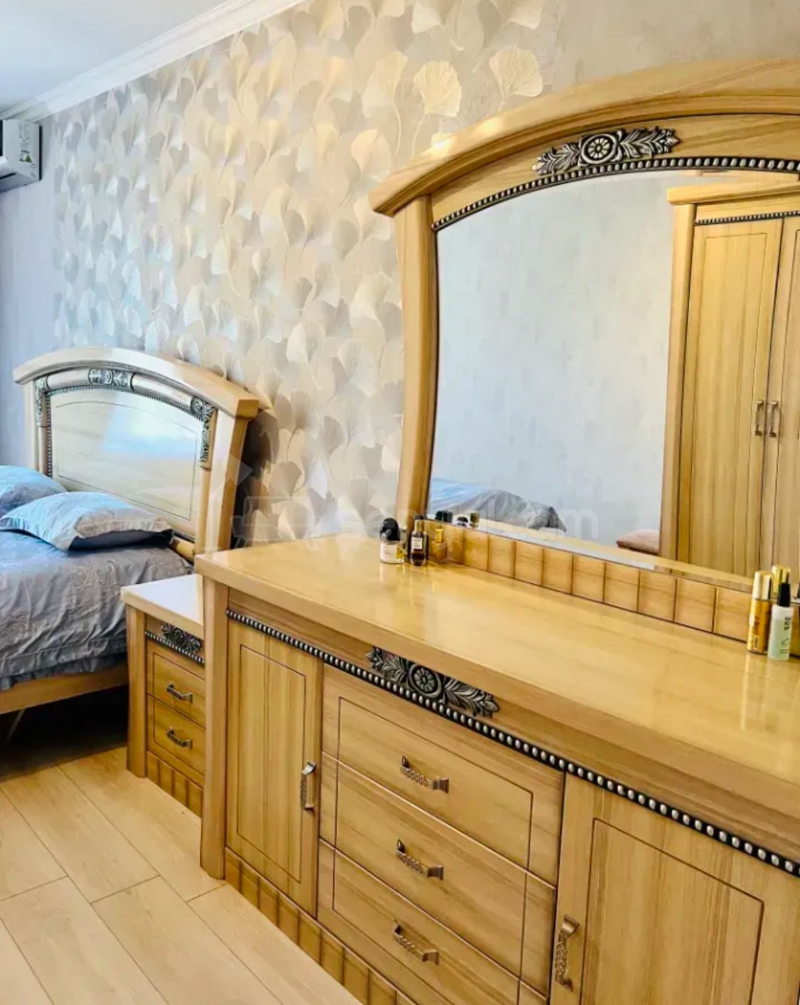 3 Սենյականոց Բնակարան Քարե Շենքում, 98քմ, 4/5 հարկ, Կապիտալ Վերանորոգված, Կահավորված, Արևկող