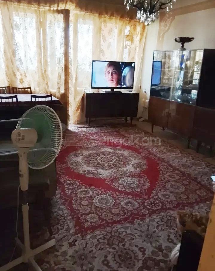 3 Սենյականոց Բնակարան Քարե Շենքում, 77քմ, 4/5 հարկ, Կոսմետիկ Վերանորոգված