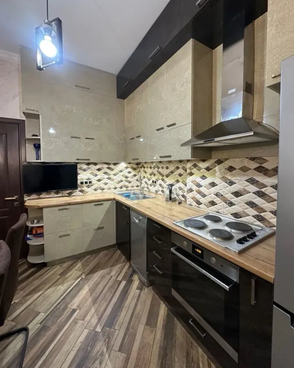 2 Սենյականոց Բնակարան Նորակառույցում, 62քմ, 8/16 հարկ, Կապիտալ Վերանորոգված, Կահավորված