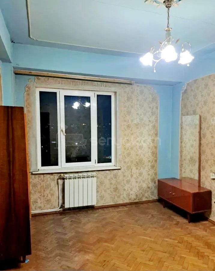 3 Սենյականոց Բնակարան, 73քմ, 9/16 հարկ, Նորմալ Վիճակում