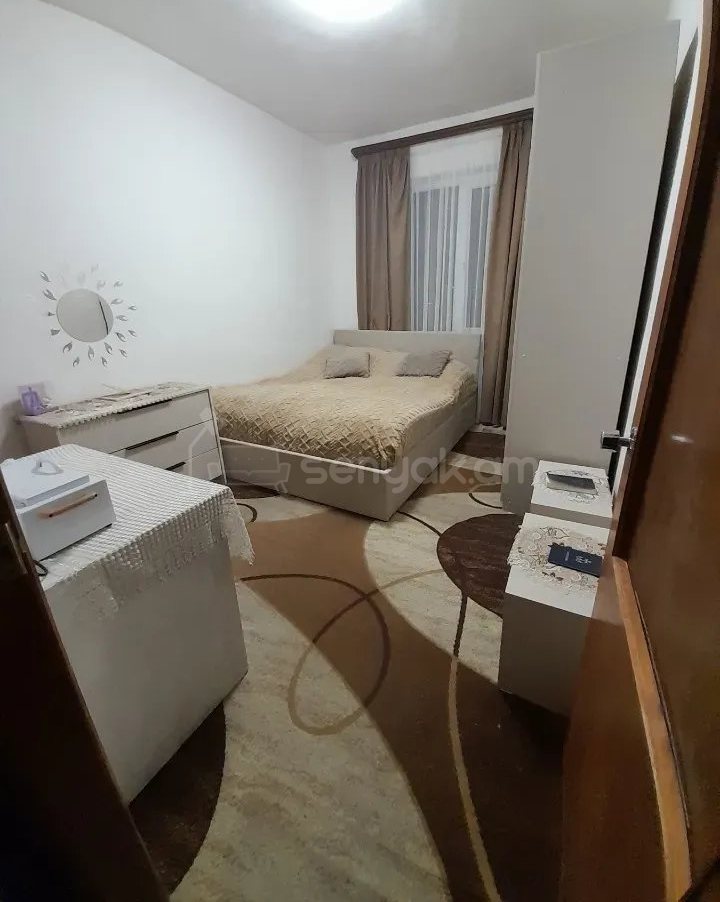 3 Սենյականոց Բնակարան, 100քմ, 9/9 հարկ, Նորմալ Վիճակում