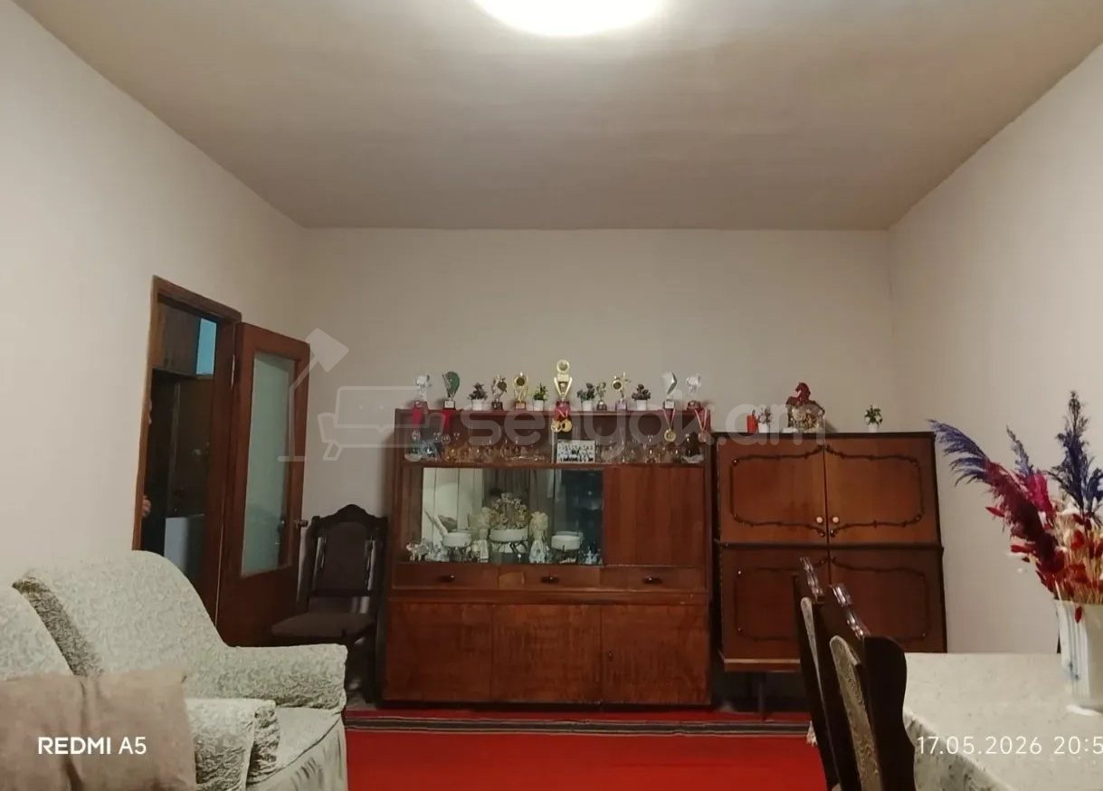 3 Սենյականոց Բնակարան, 100քմ, 9/9 հարկ, Նորմալ Վիճակում