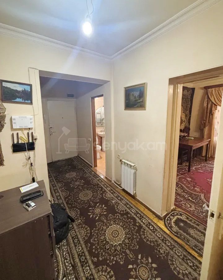 3 Սենյականոց Բնակարան, 62քմ, 1/9 հարկ, Նորմալ Վիճակում
