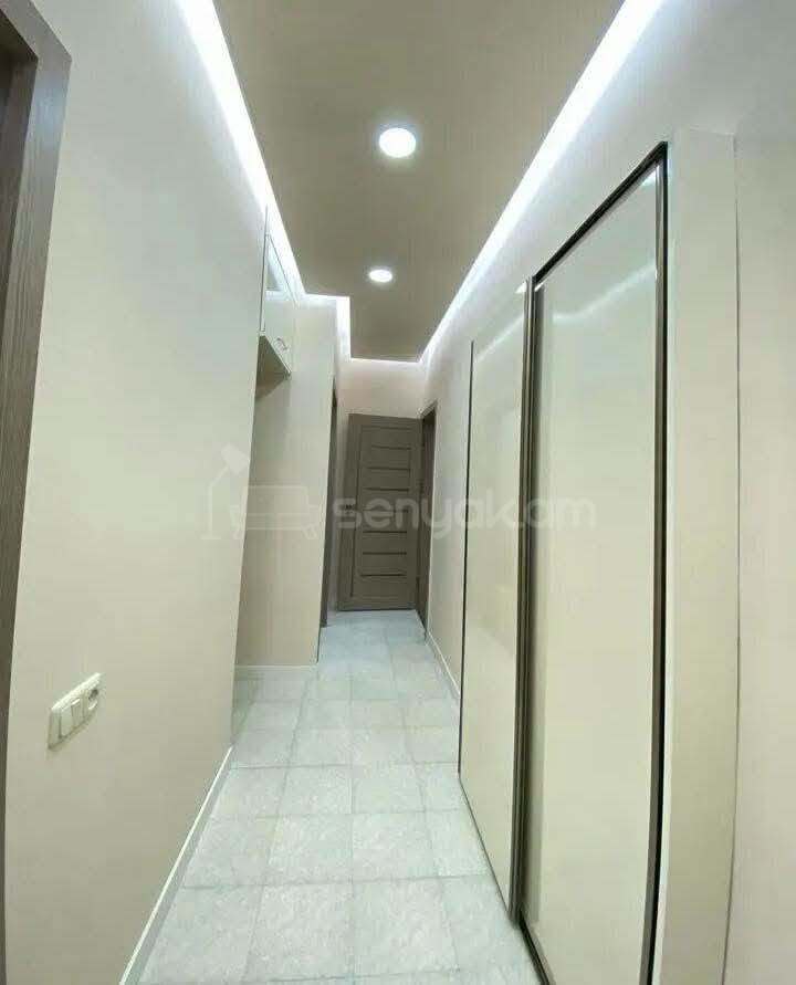 2 Սենյականոց Բնակարան Քարե Շենքում, 56քմ, 5/5 հարկ, Կապիտալ Վերանորոգված