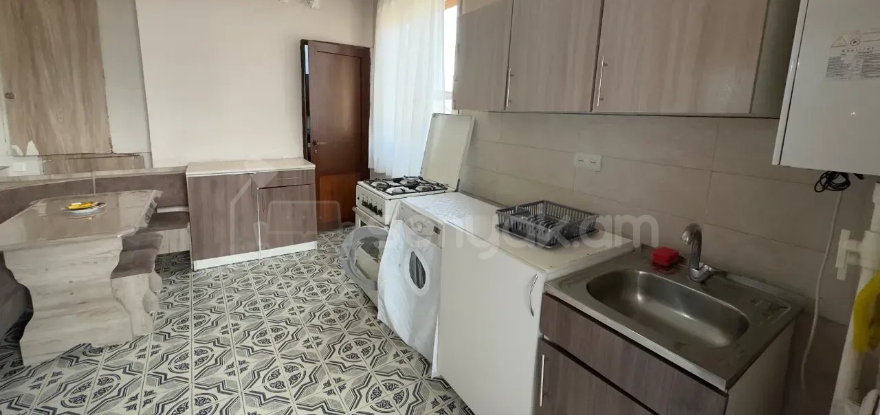 2 Սենյականոց Բնակարան Քարե Շենքում, 56քմ, 1/1 հարկ, Կապիտալ Վերանորոգված, Կահավորված
