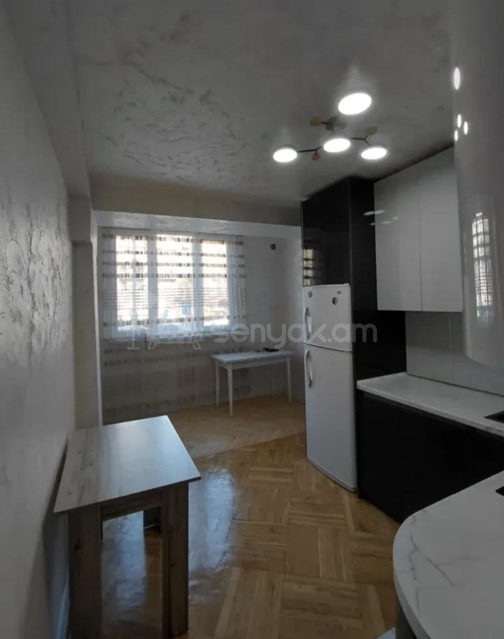 3 Սենյականոց Բնակարան, 70քմ, 3/12 հարկ, Կապիտալ Վերանորոգված, Կահավորված, Արևկող