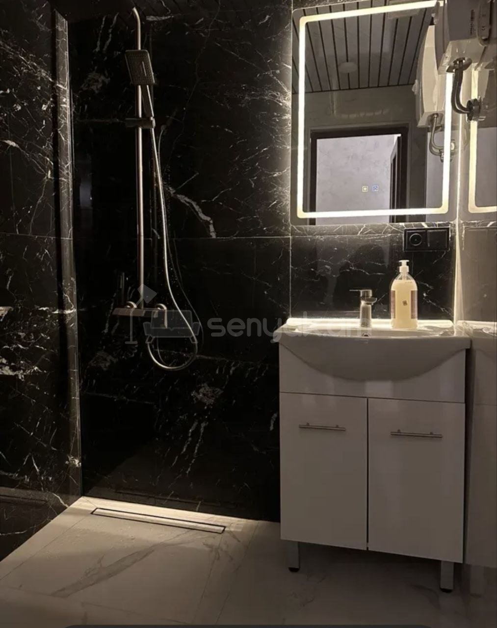 3 Սենյականոց Բնակարան, 70քմ, 3/12 հարկ, Կապիտալ Վերանորոգված, Կահավորված, Արևկող