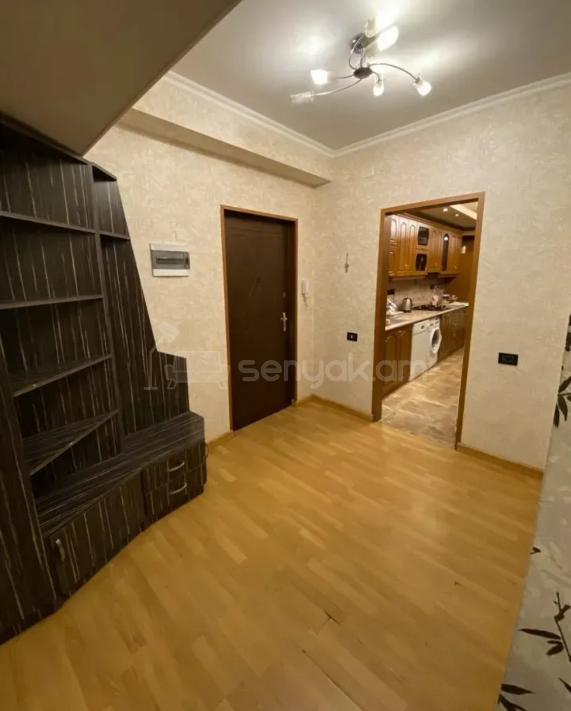 2 Սենյականոց Բնակարան, 90քմ, 7/9 հարկ, Կապիտալ Վերանորոգված, Կահավորված