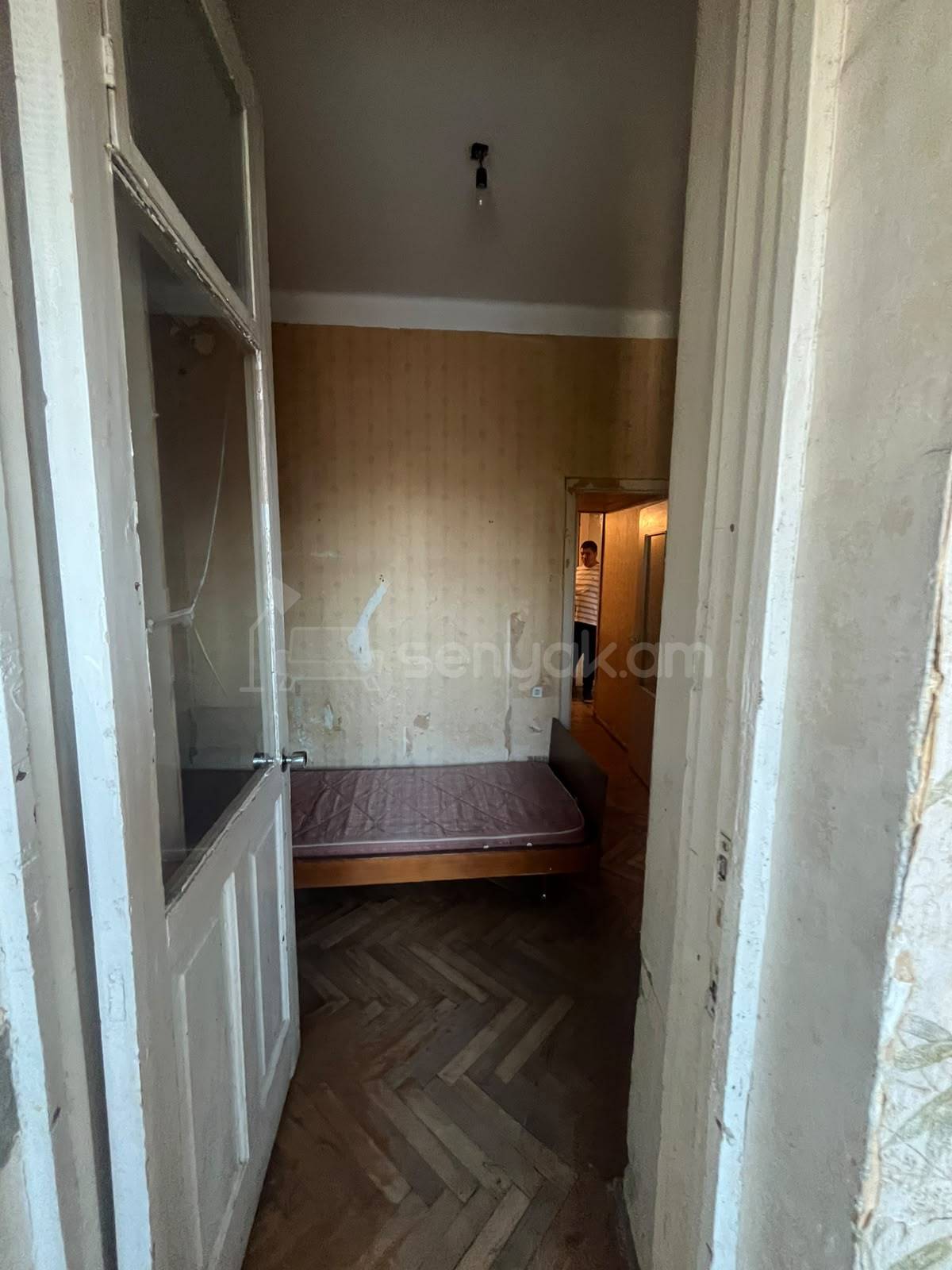 2 Սենյականոց Բնակարան Քարե Շենքում, 67քմ, 4/5 հարկ, Պետական Վիճակում