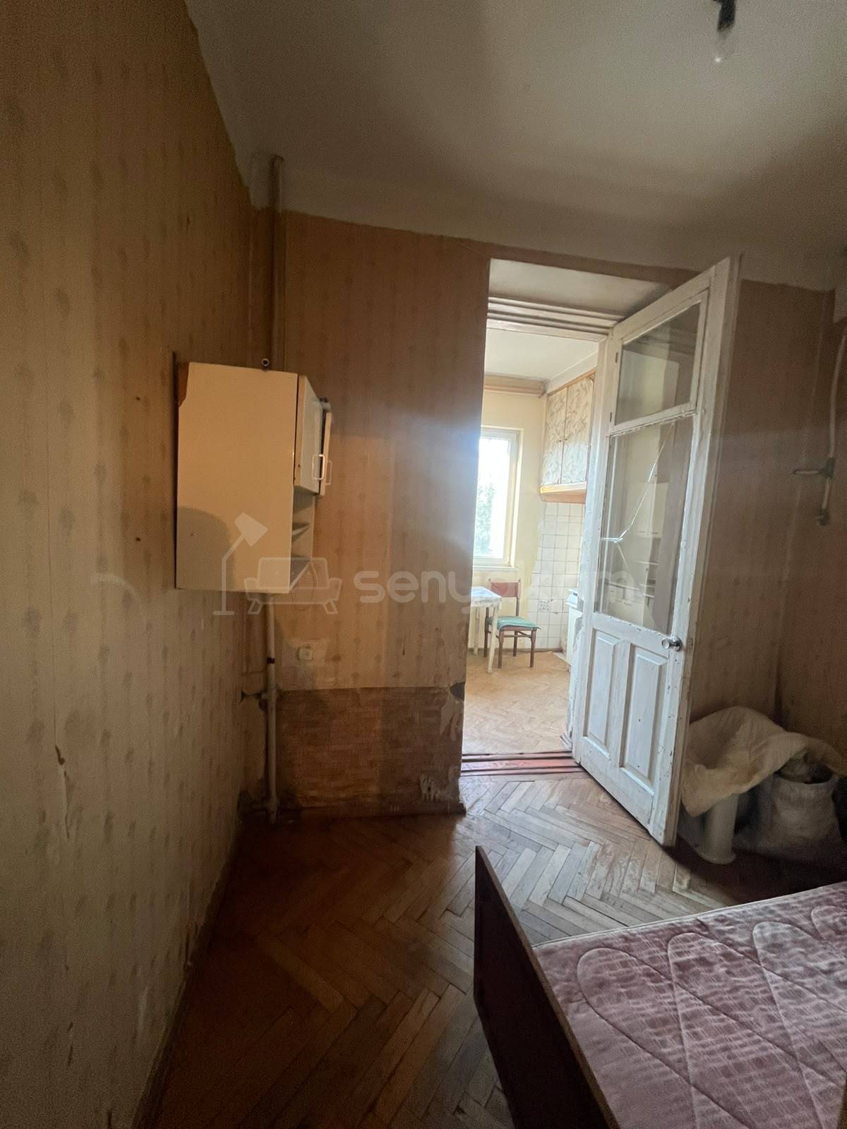 2 Սենյականոց Բնակարան Քարե Շենքում, 67քմ, 4/5 հարկ, Պետական Վիճակում