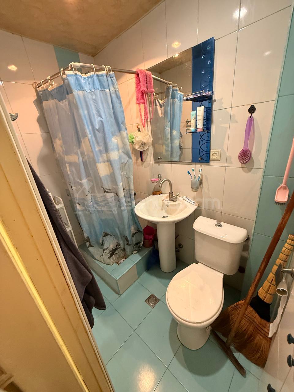 3 Սենյականոց Բնակարան Քարե Շենքում, 56քմ, 4/5 հարկ, Նորմալ Վիճակում