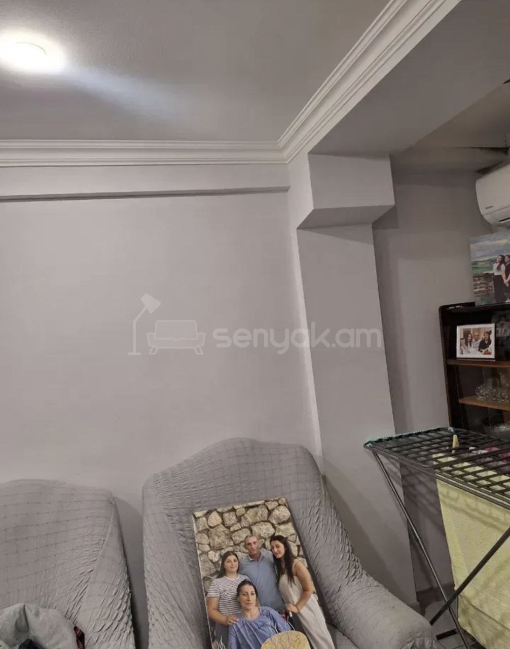 3 Սենյականոց Բնակարան Քարե Շենքում, 42քմ, 6/6 հարկ, Կապիտալ Վերանորոգված