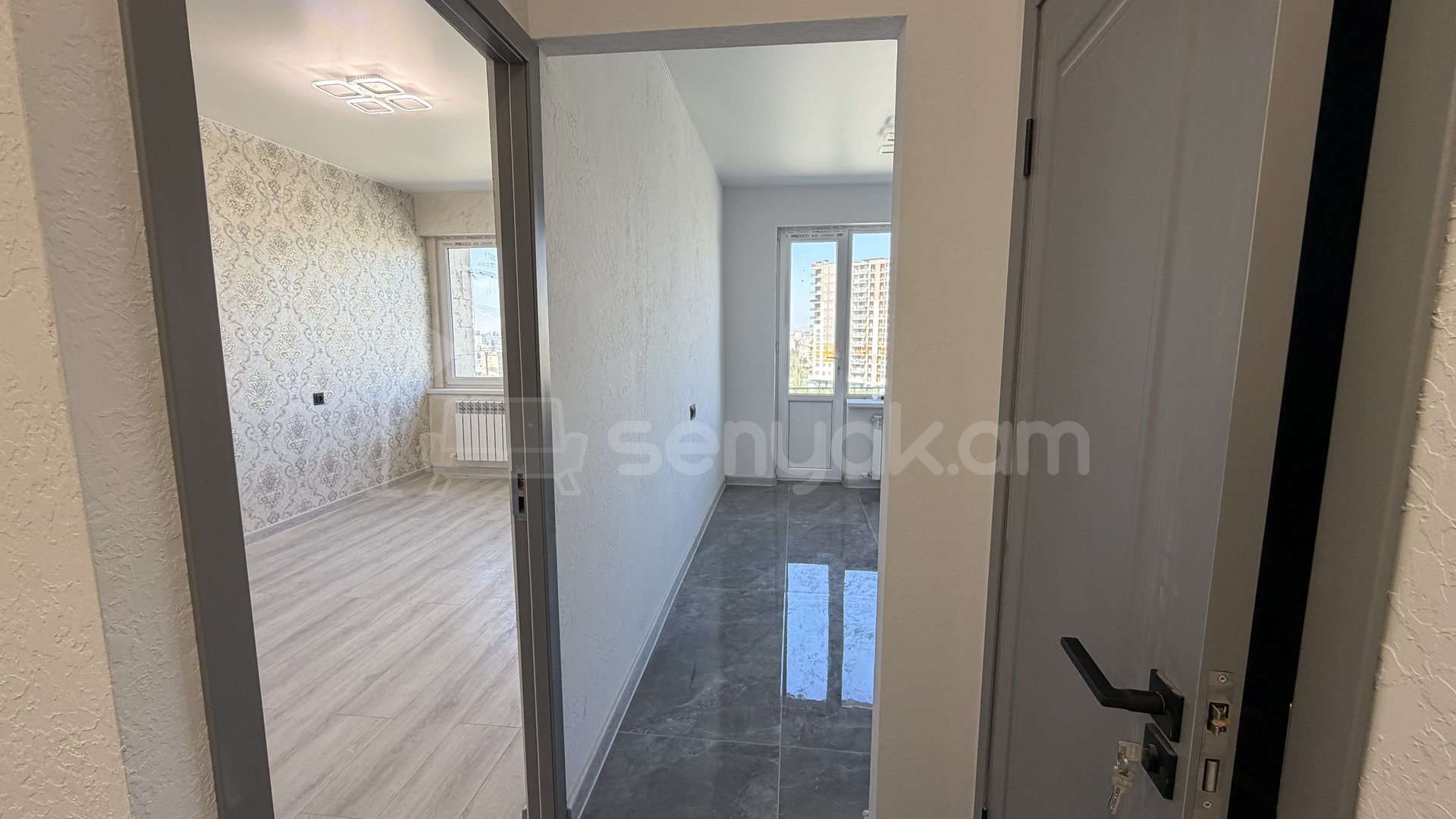 2 Սենյականոց Բնակարան Քարե Շենքում, 51քմ, 5/5 հարկ, Կապիտալ Վերանորոգված