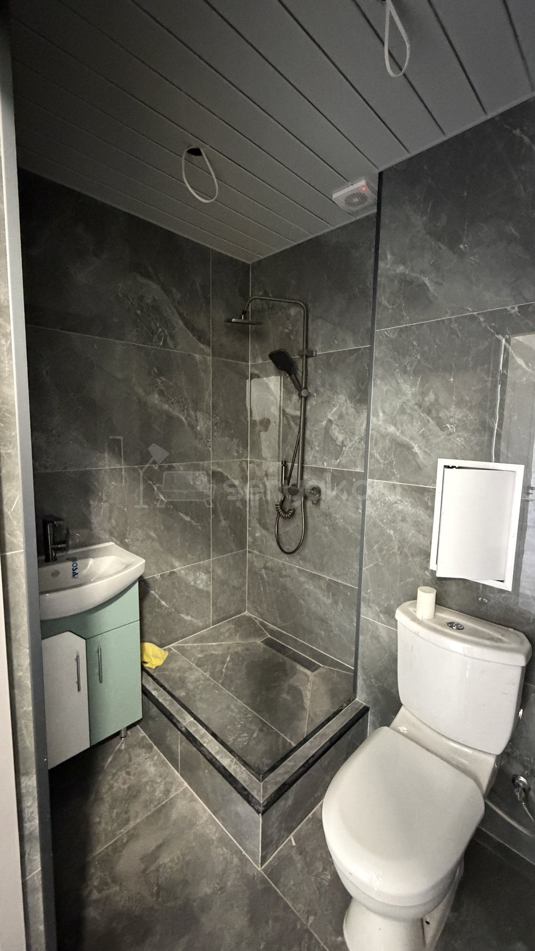 2 Սենյականոց Բնակարան Քարե Շենքում, 51քմ, 5/5 հարկ, Կապիտալ Վերանորոգված