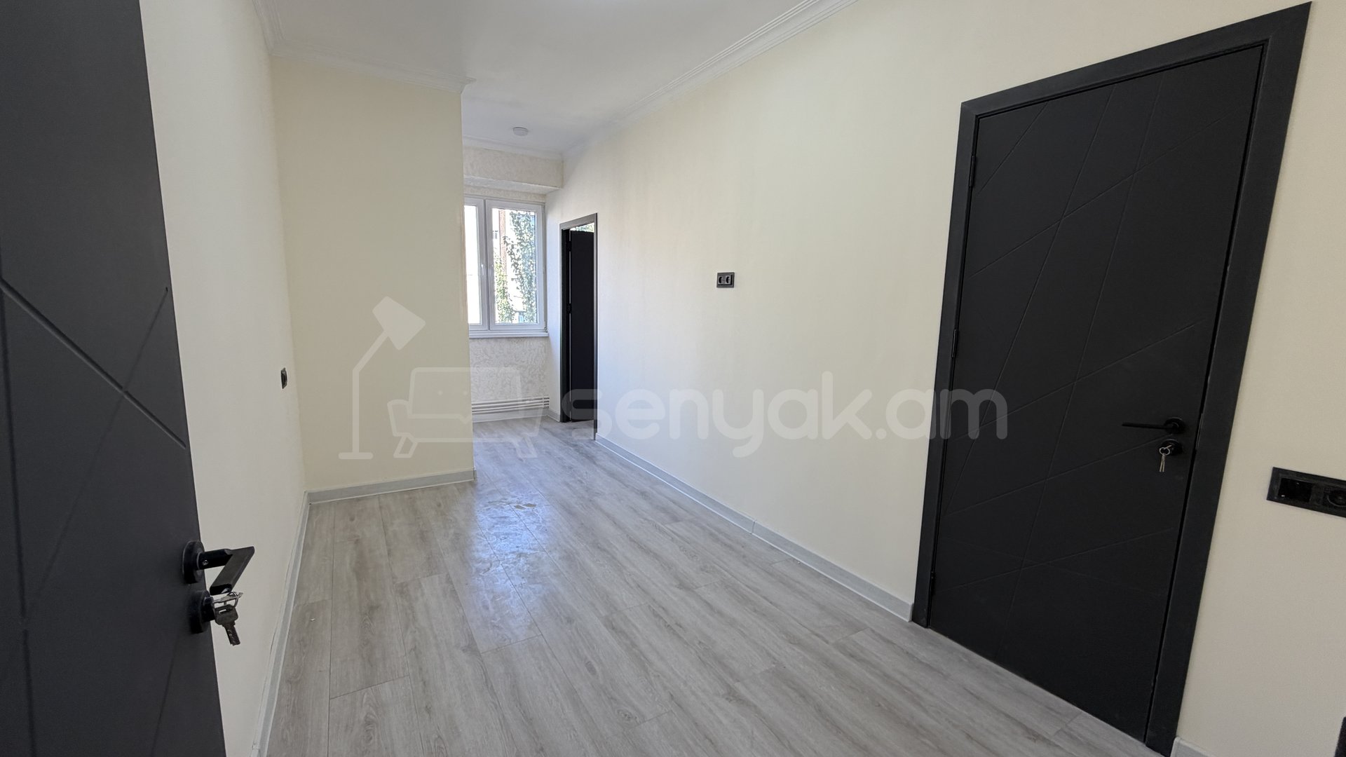 2 Սենյականոց Բնակարան, 40քմ, 7/9 հարկ, Կապիտալ Վերանորոգված