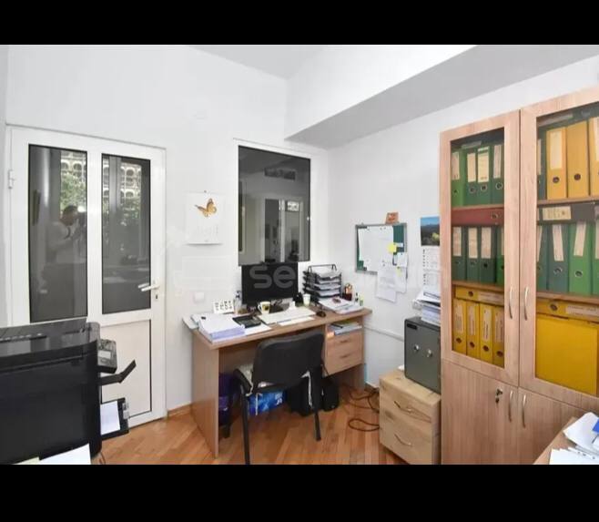 Օֆիսային Տարածք, 210քմ, Կապիտալ Վերանորոգված