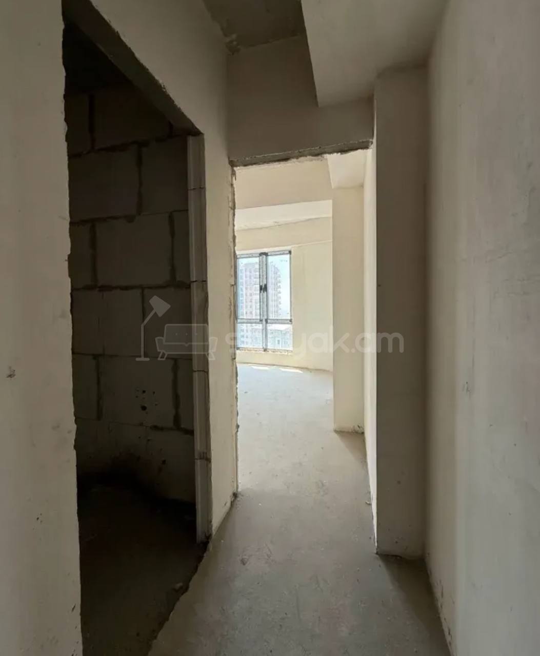 4 Սենյականոց Բնակարան, 82քմ, 8/19 հարկ, Զրոյական Վիճակում