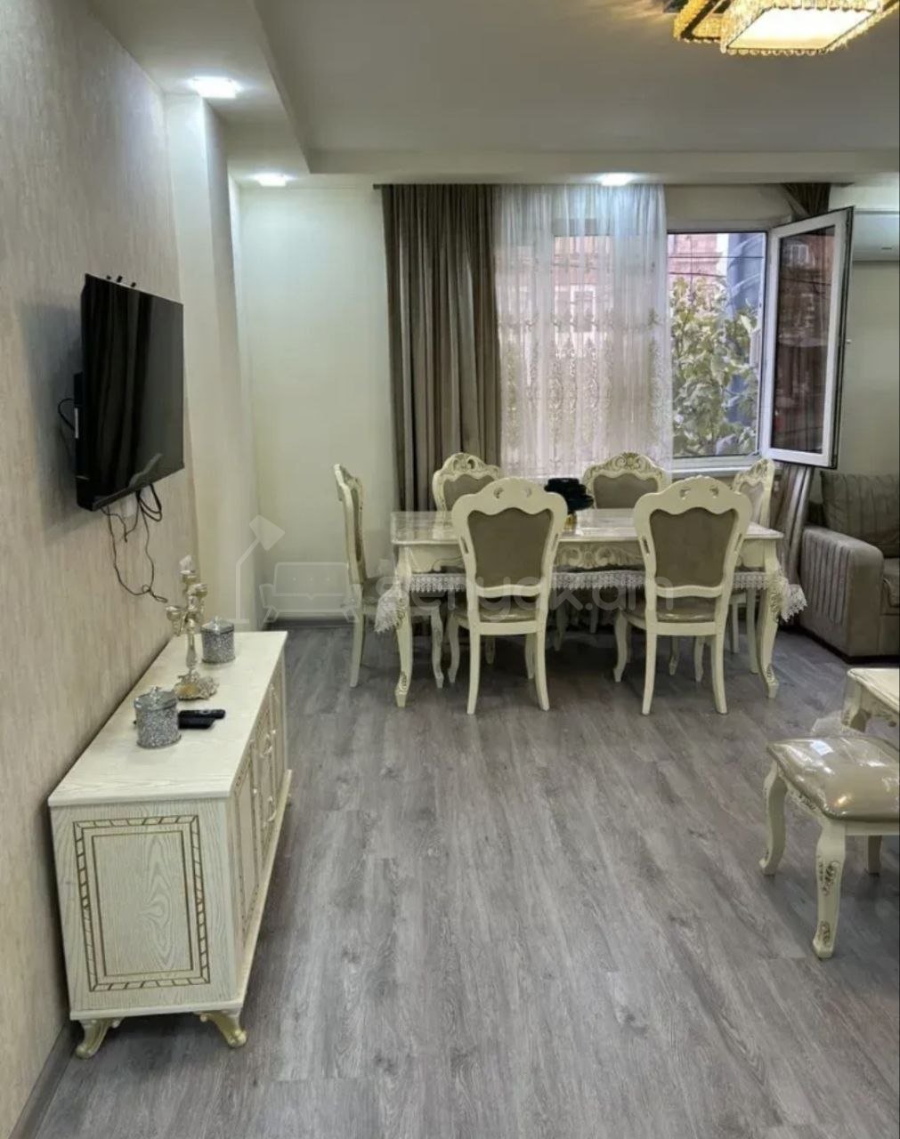 2 Սենյականոց Բնակարան, 60քմ, 3/12 հարկ, Կապիտալ Վերանորոգված, Կահավորված, Արևկող