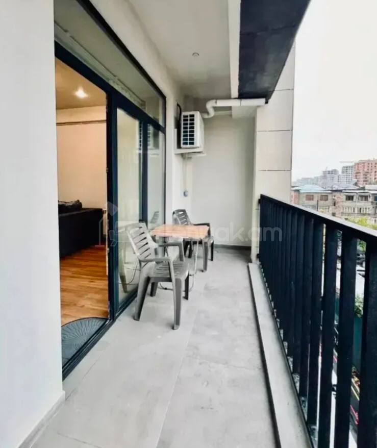 3 Սենյականոց Բնակարան Նորակառույցում, 70քմ, 5/18 հարկ, Կապիտալ Վերանորոգված, Կահավորված