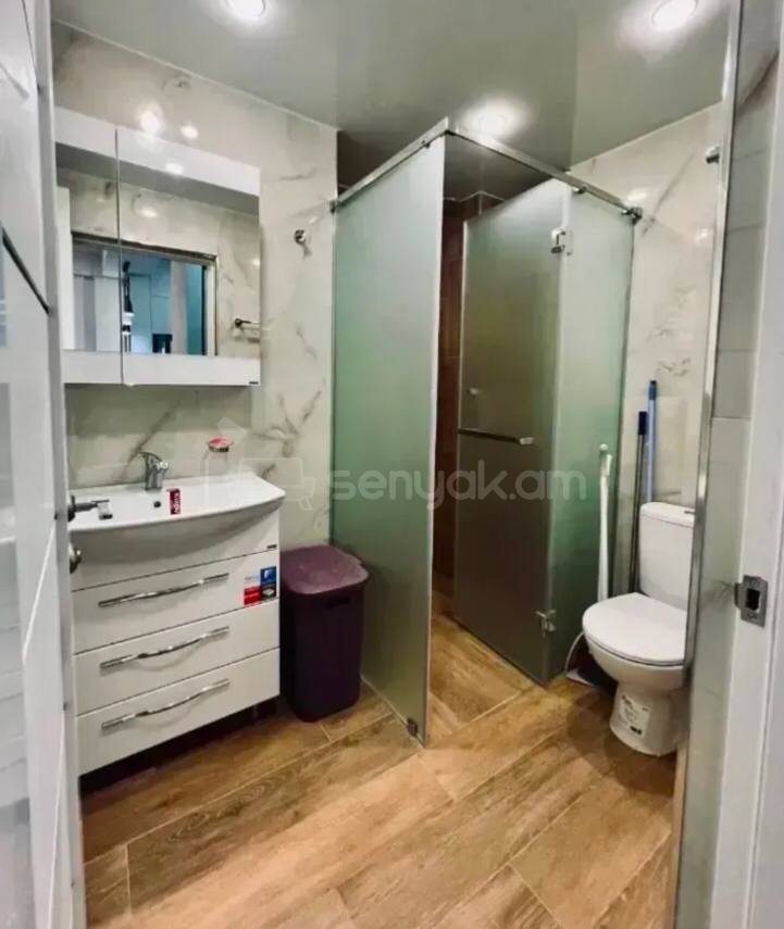 3 Սենյականոց Բնակարան Նորակառույցում, 70քմ, 5/18 հարկ, Կապիտալ Վերանորոգված, Կահավորված