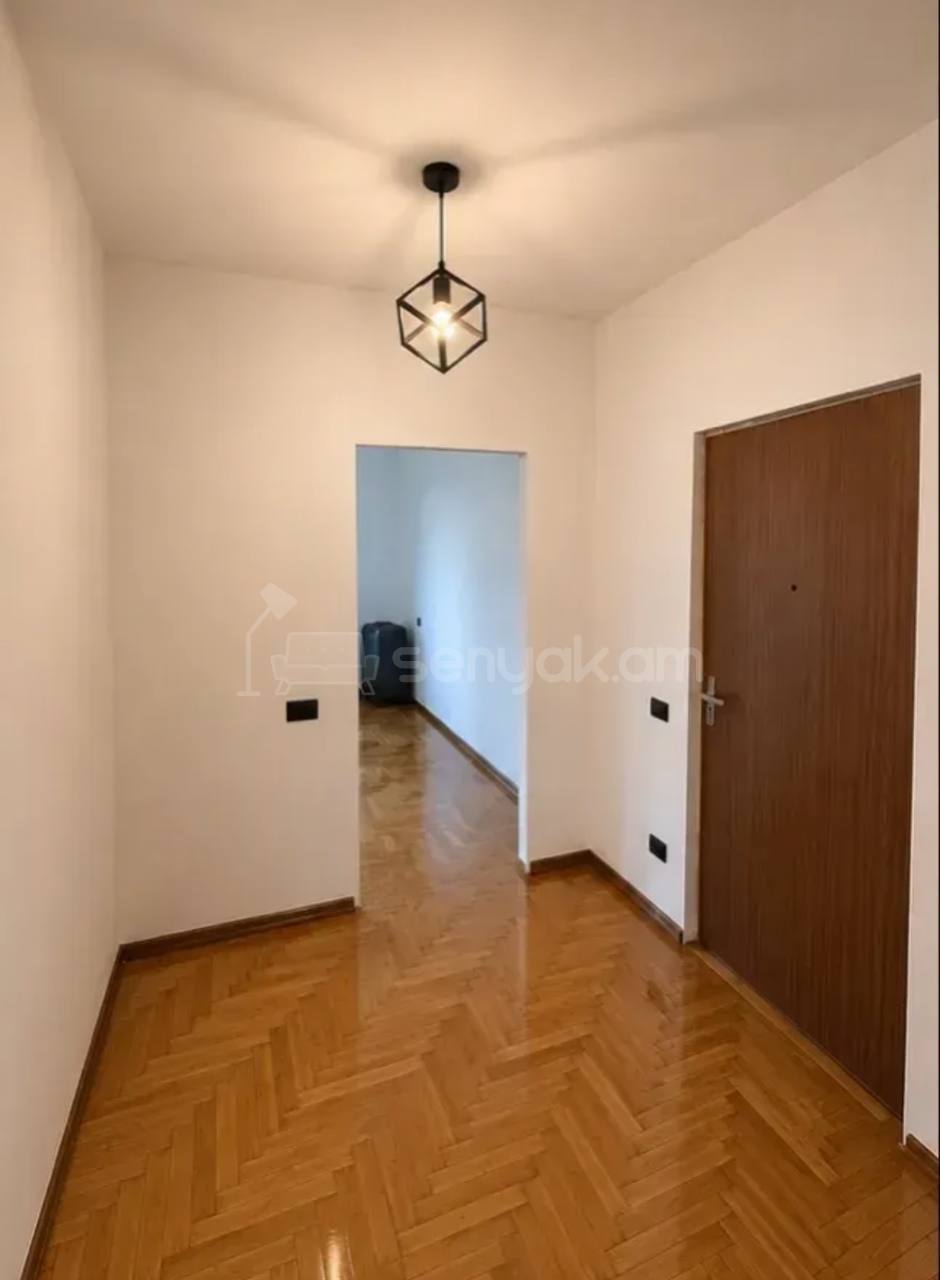 4 Սենյականոց Բնակարան, 98քմ, 2/9 հարկ, Կապիտալ Վերանորոգված, Կահավորված