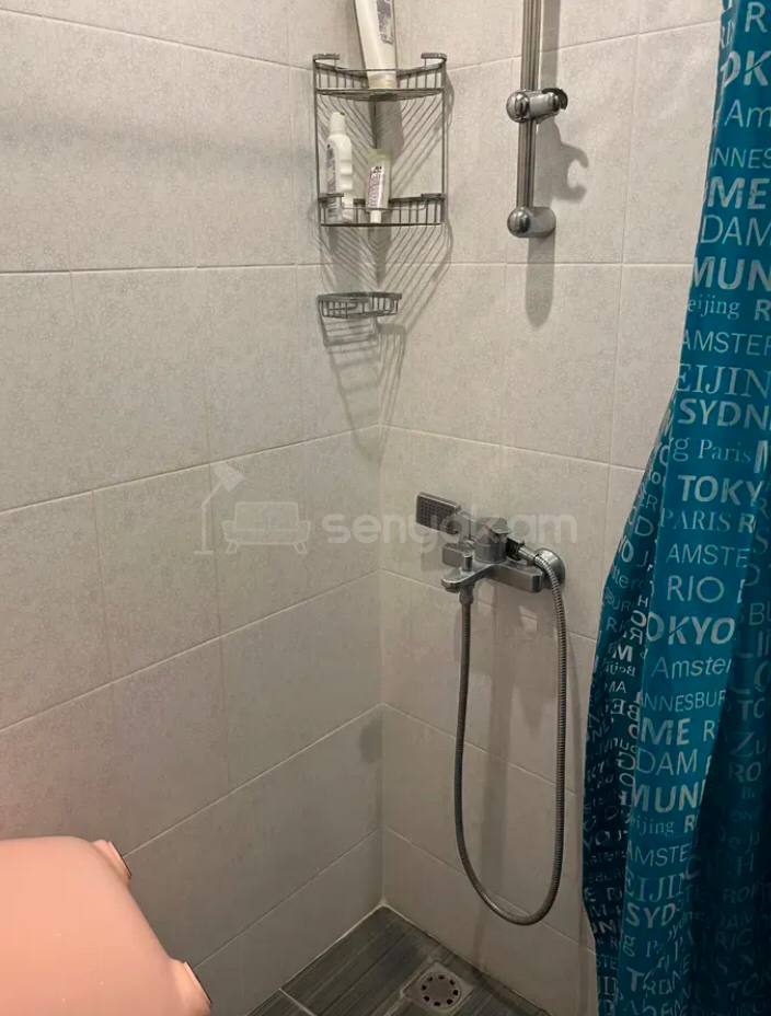 2 Սենյականոց Բնակարան Քարե Շենքում, 60քմ, 5/5 հարկ, Կոսմետիկ Վերանորոգված