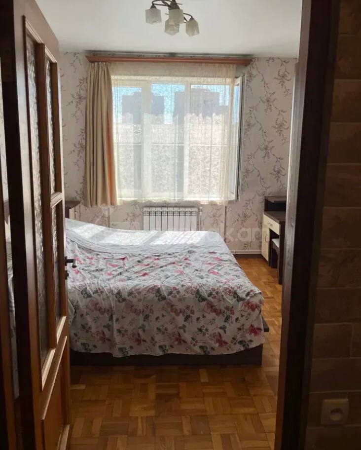 2 Սենյականոց Բնակարան Քարե Շենքում, 60քմ, 5/5 հարկ, Կոսմետիկ Վերանորոգված