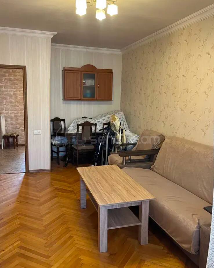 2 Սենյականոց Բնակարան Քարե Շենքում, 60քմ, 5/5 հարկ, Կոսմետիկ Վերանորոգված