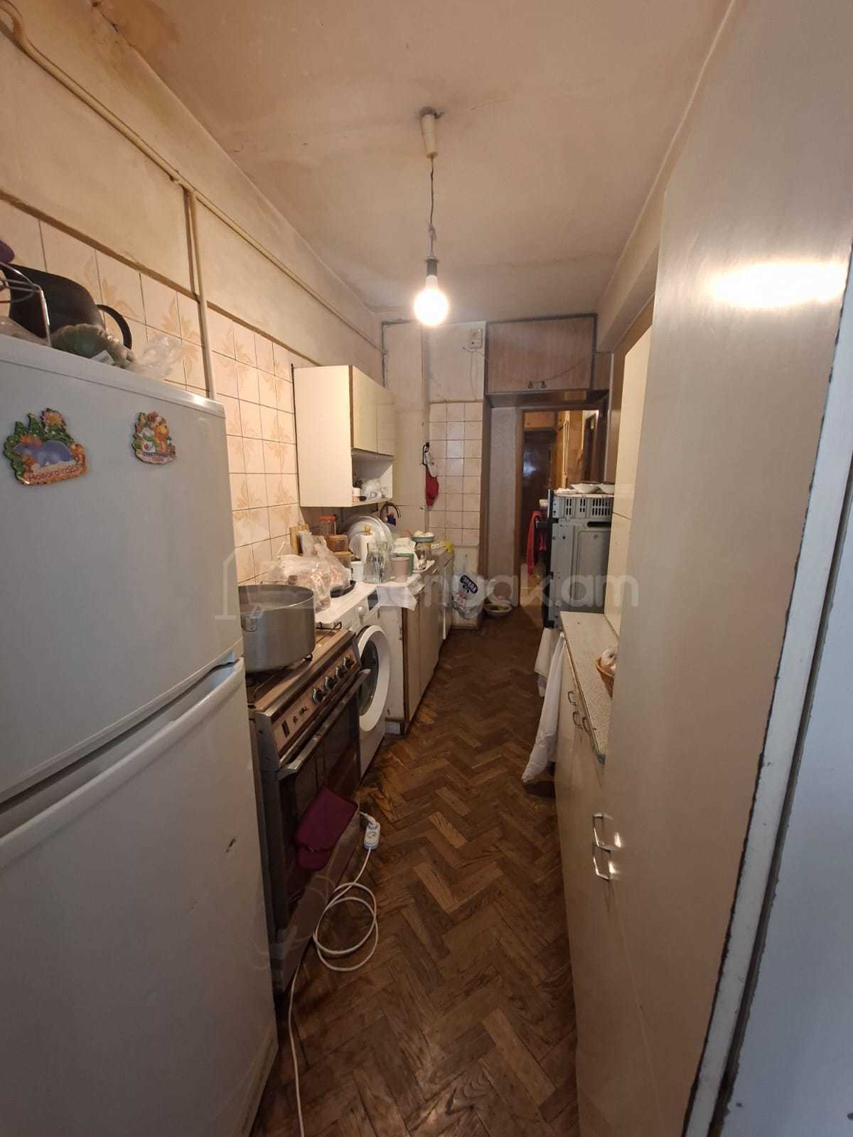 3 Սենյականոց Բնակարան, 64քմ, 4/9 հարկ, Պետական Վիճակում