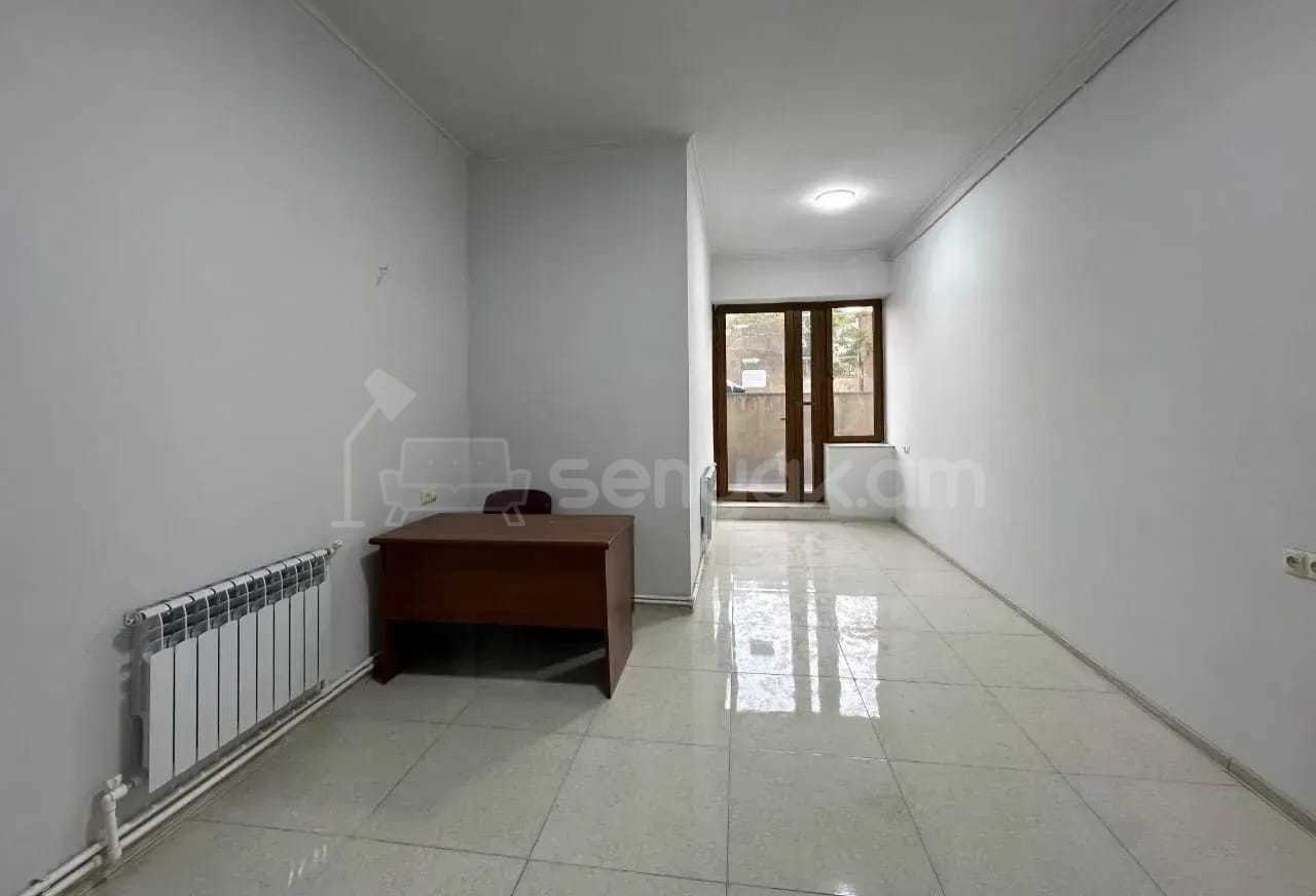 Կոմերցիոն Տարածք, 210քմ, Կապիտալ Վերանորոգված