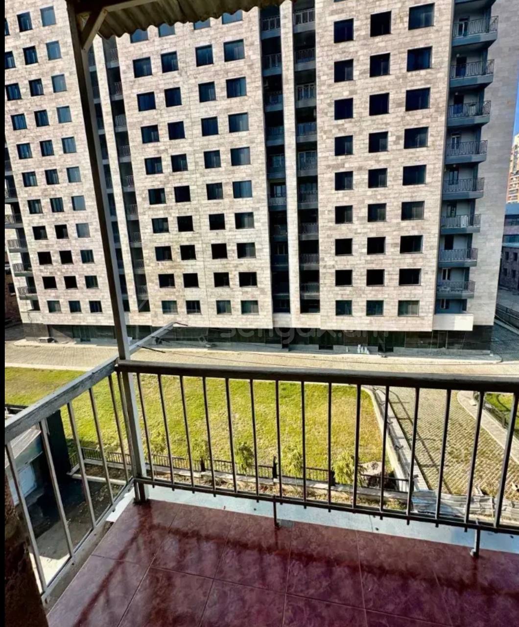 3 Սենյականոց Բնակարան Քարե Շենքում, 60քմ, 5/5 հարկ, Կապիտալ Վերանորոգված, Կահավորված, Արևկող
