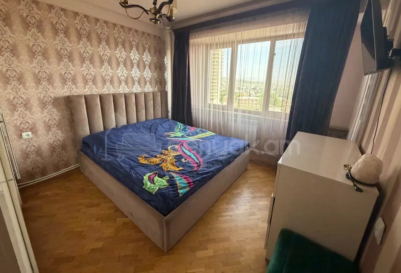 3 Սենյականոց Բնակարան, 80քմ, 8/10 հարկ, Կապիտալ Վերանորոգված
