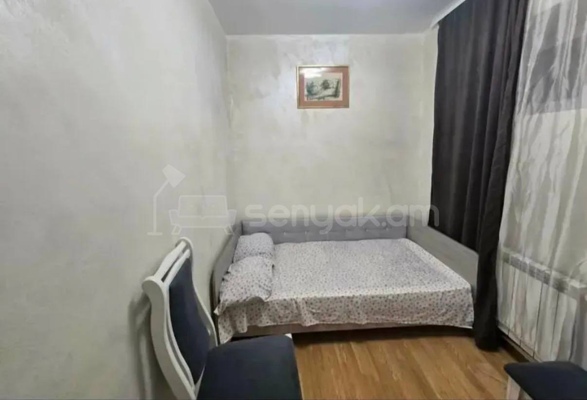 3 Սենյականոց Բնակարան Քարե Շենքում, 57քմ, 1/5 հարկ, Կապիտալ Վերանորոգված